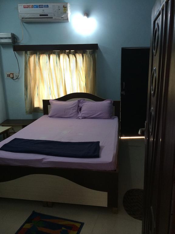 Hotel Pragya International Varanasi Room photo