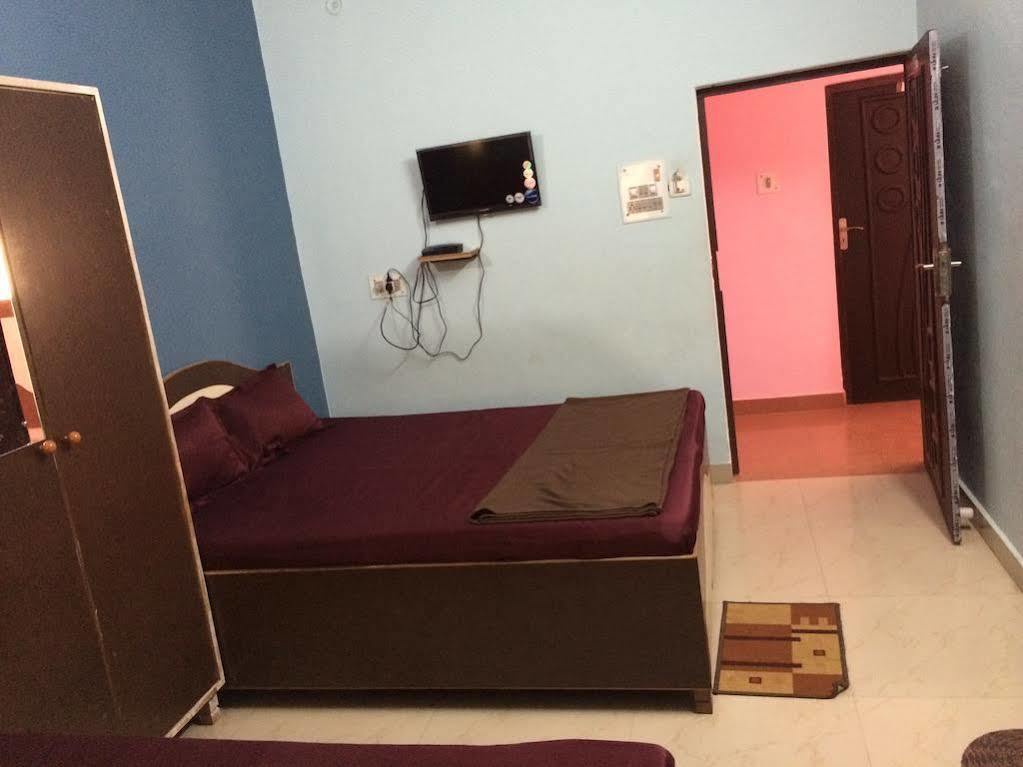 Hotel Pragya International Varanasi Exterior photo