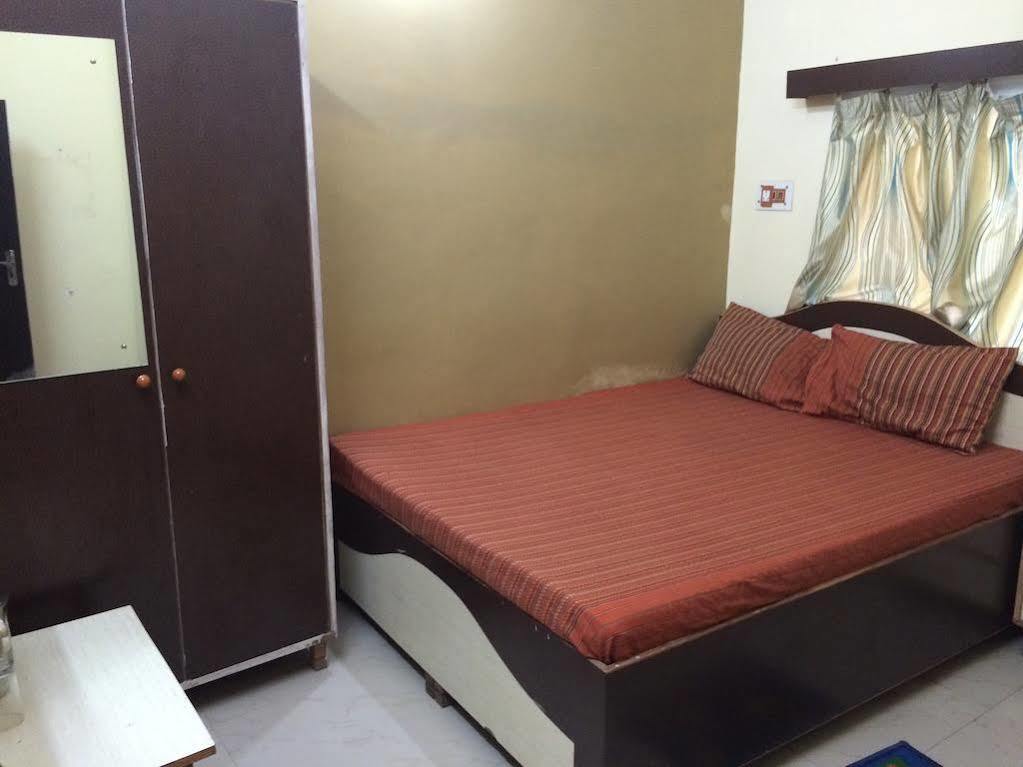 Hotel Pragya International Varanasi Exterior photo